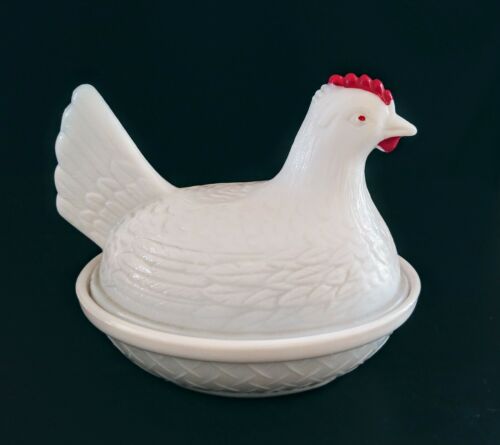 Vintage Small Mini 4" Milk Glass White Hen On Nest Covered Candy Trinket Dish