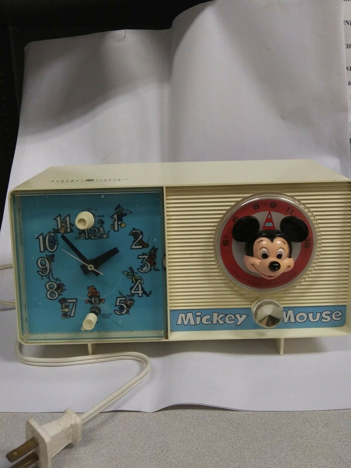Mickey Mouse Ge Youth Electronics Clock Radio