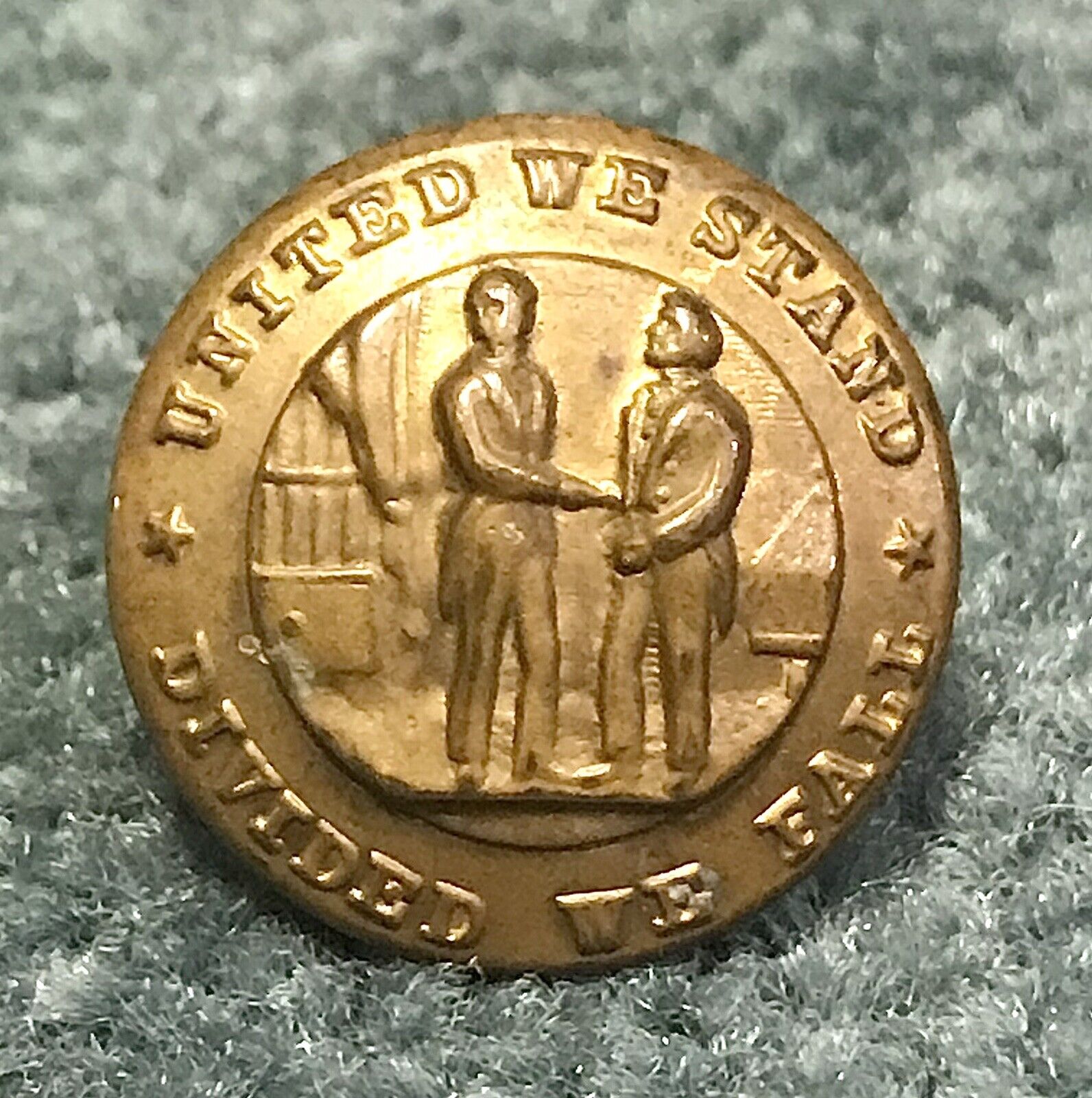 Vintage Post Civil War Kentucky State Seal Brass Coat Button Waterbury